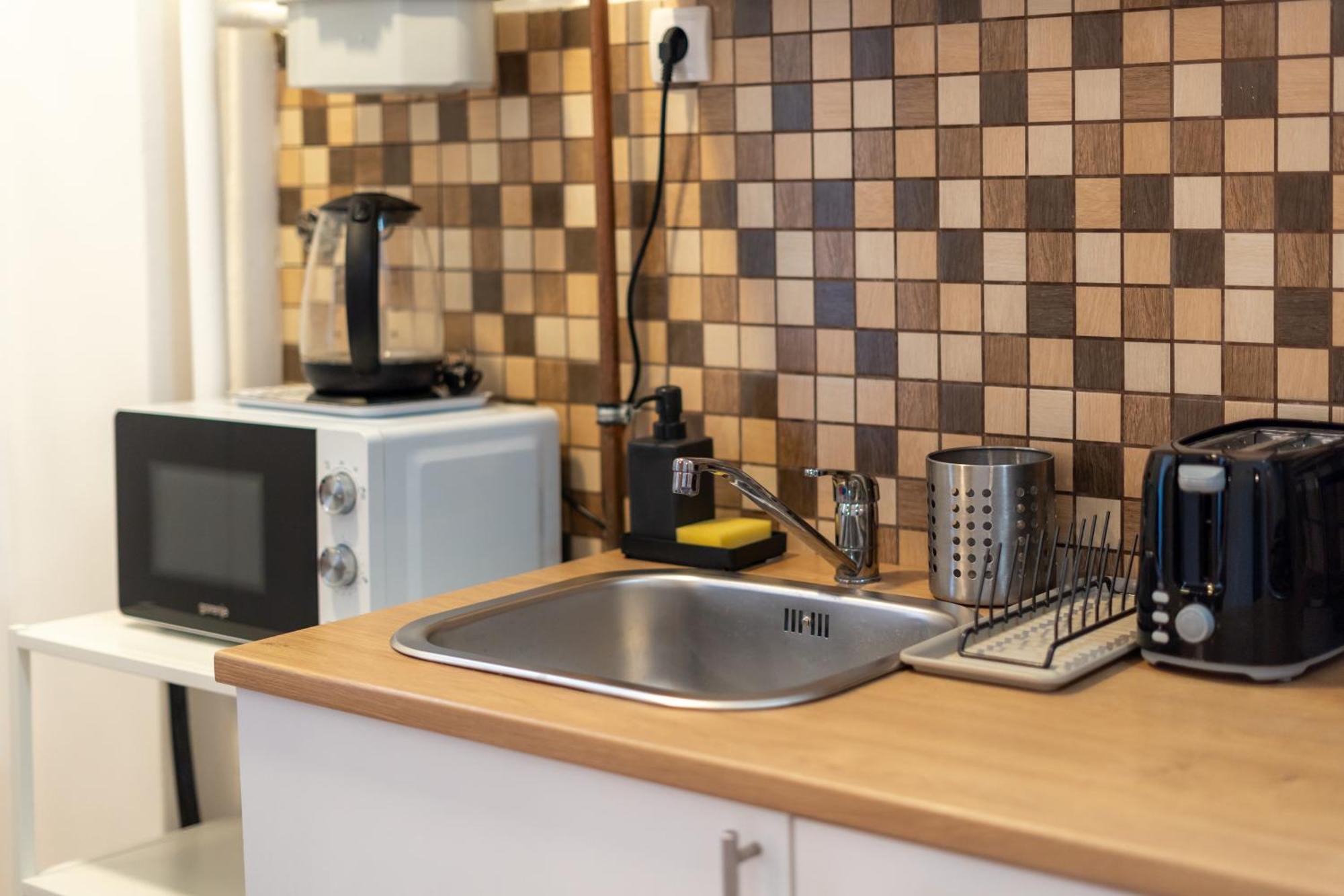 Cozy Apartment In Akacfa Street Budapest Luaran gambar